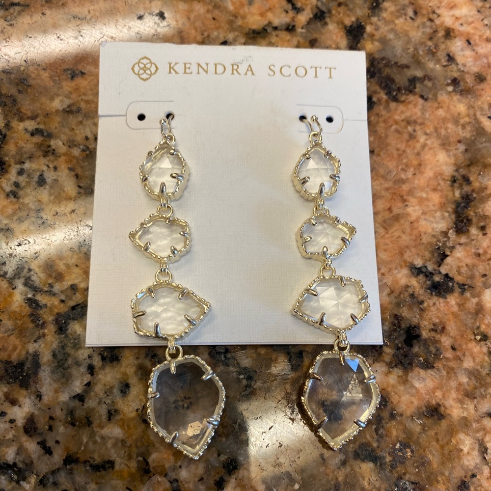 Kendra scott drop earrings gold